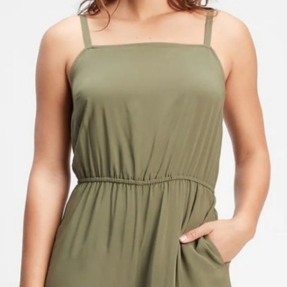 GAP Women's Green Squareneck Jumpsuit Cropped One Piece Tank Romper NWT - Picture 4 of 7